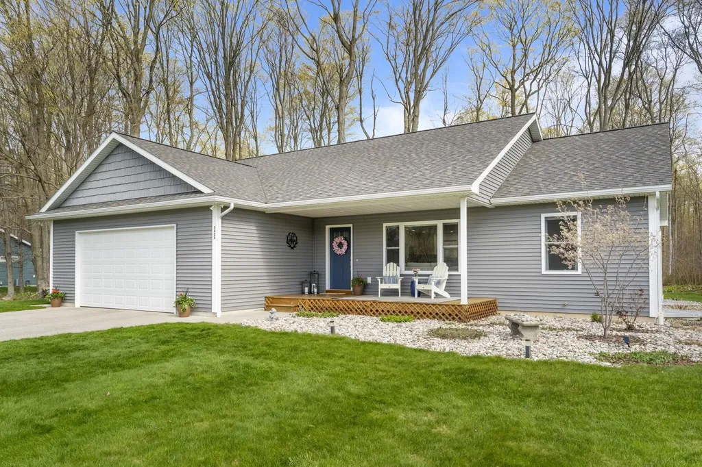 5404 Barney Road Garfield Charter Township MI 49684