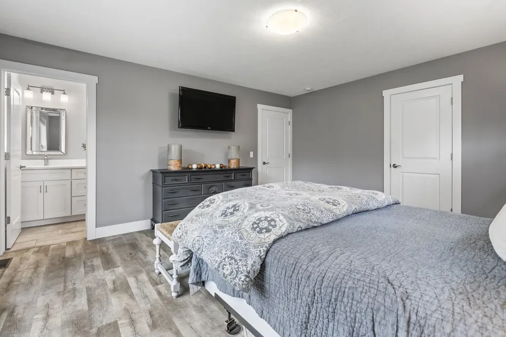 5404 Barney Road Garfield Charter Township MI 49684