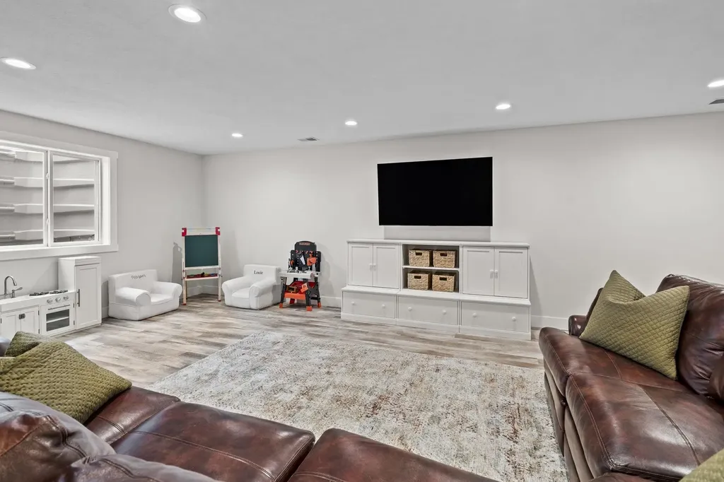 5404 Barney Road Garfield Charter Township MI 49684