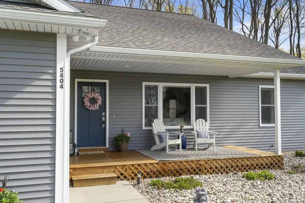 5404 Barney Road Garfield Charter Township MI 49684