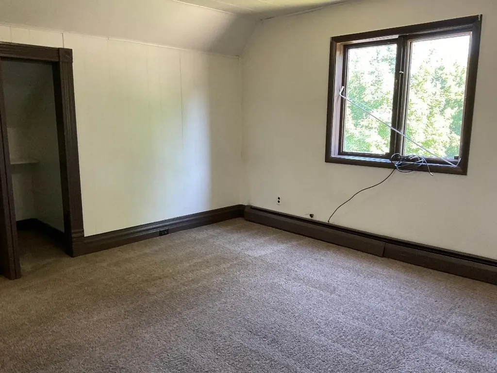 1148 S Mitchell Street Cadillac City MI 49601