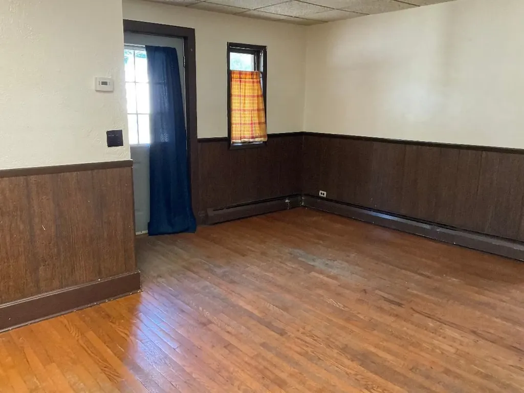 1148 S Mitchell Street Cadillac City MI 49601