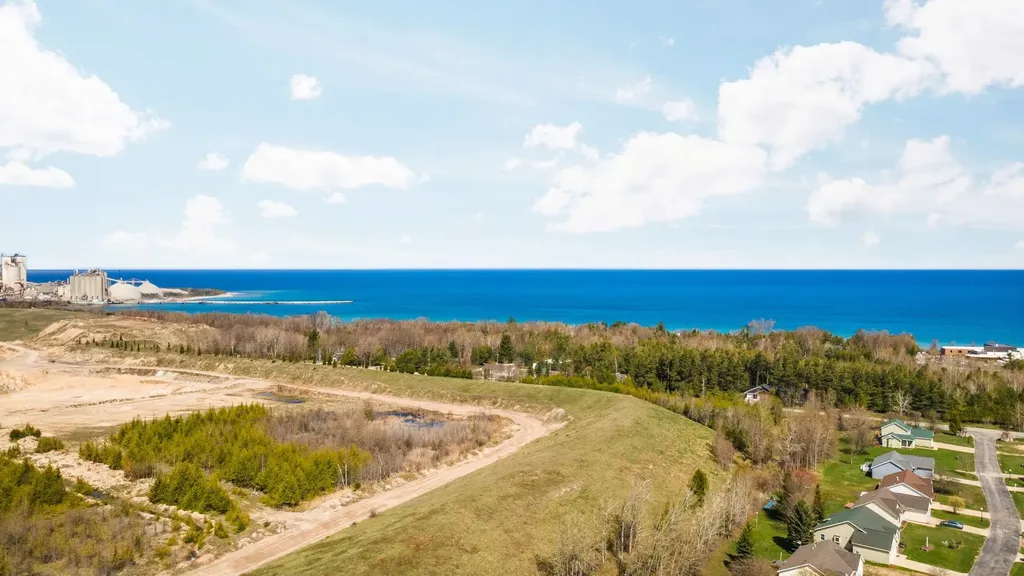 7031 Applewood Drive Charlevoix Township MI 49720
