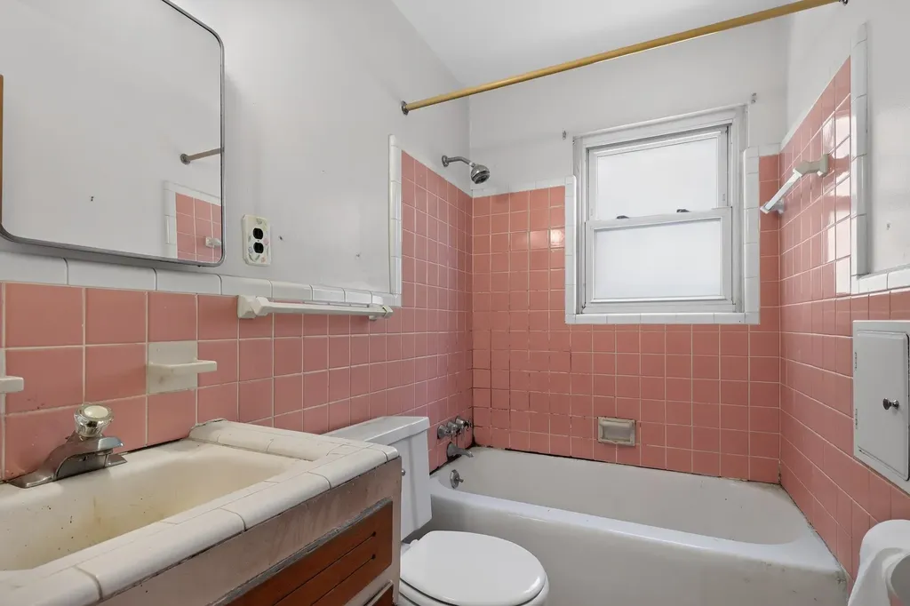 604 Lockwood Road Royal Oak Charter Township MI 48067