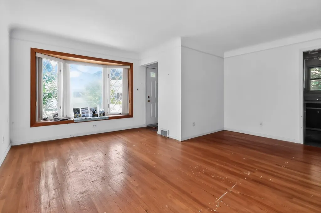 604 Lockwood Road Royal Oak Charter Township MI 48067