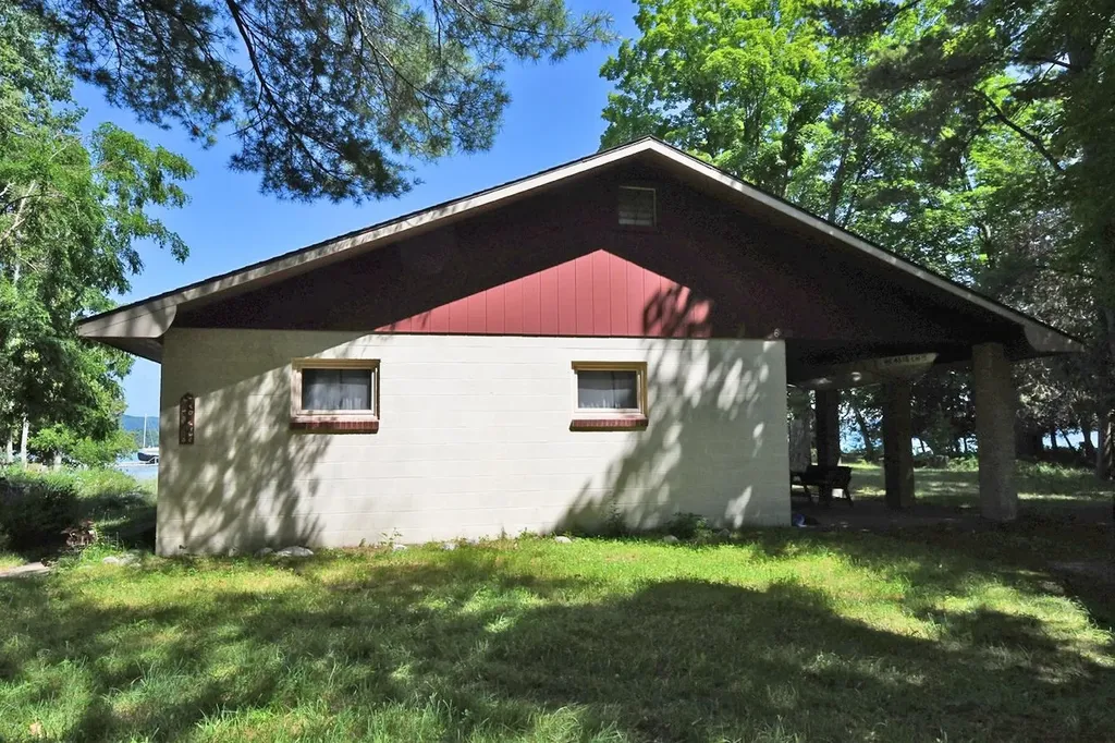 6439 S Sunset Glen Arbor Township MI 49636