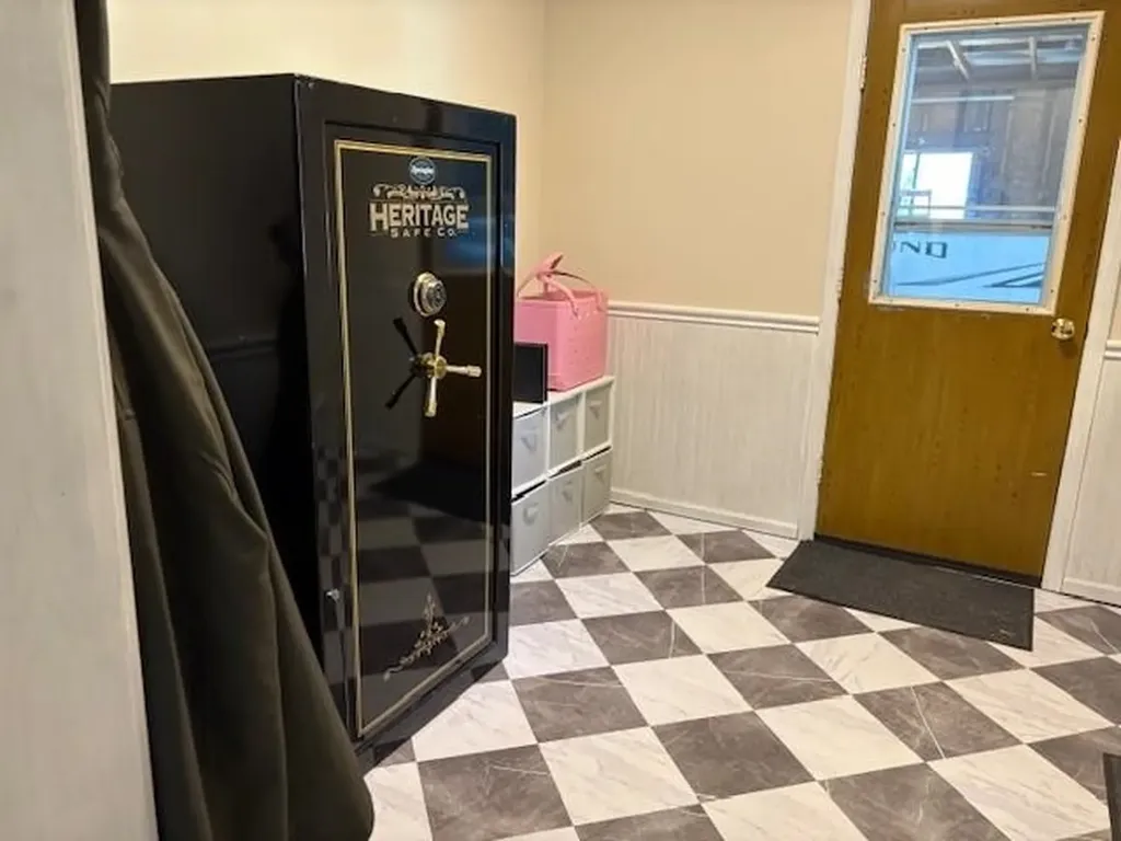 314 S Essex Kalkaska Township MI 49646