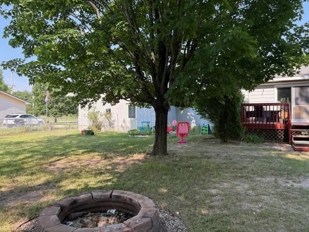 314 S Essex Kalkaska Township MI 49646