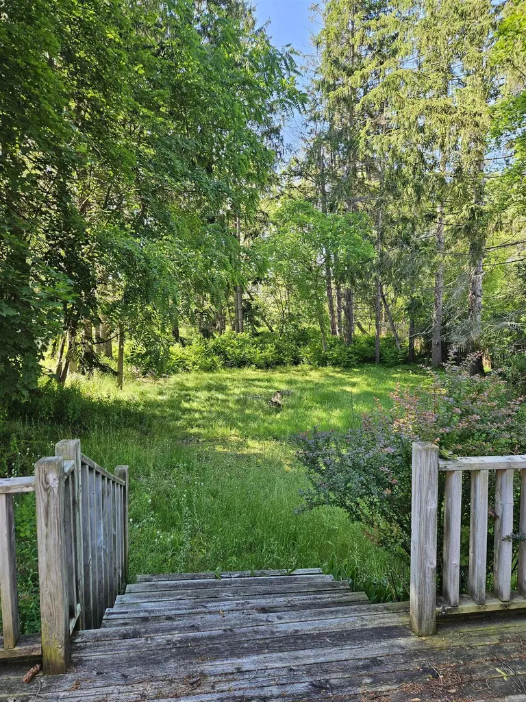 905 W Seventh Street Traverse City City MI 49684