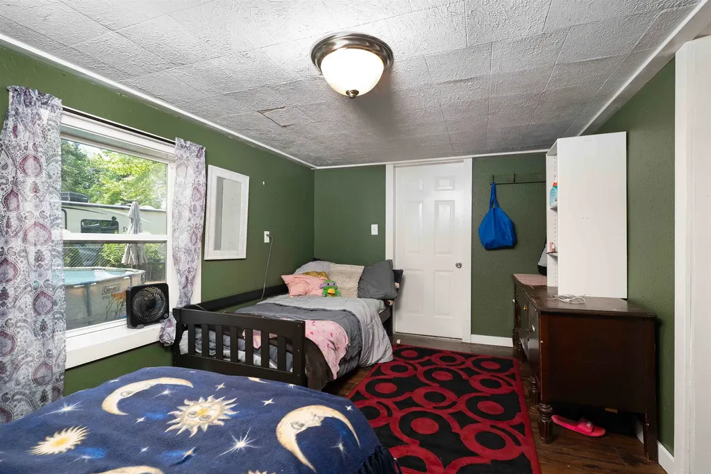 1723 W Division Street Cadillac City MI 49601