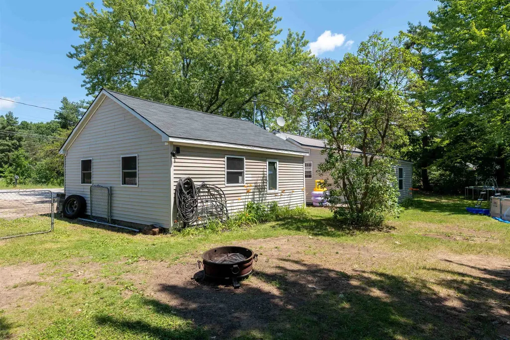 1723 W Division Street Cadillac City MI 49601