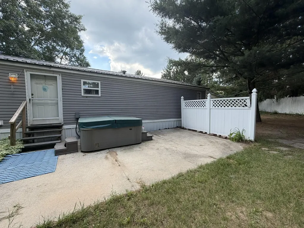 6280 W Broadway Street Caldwell Township MI 49651