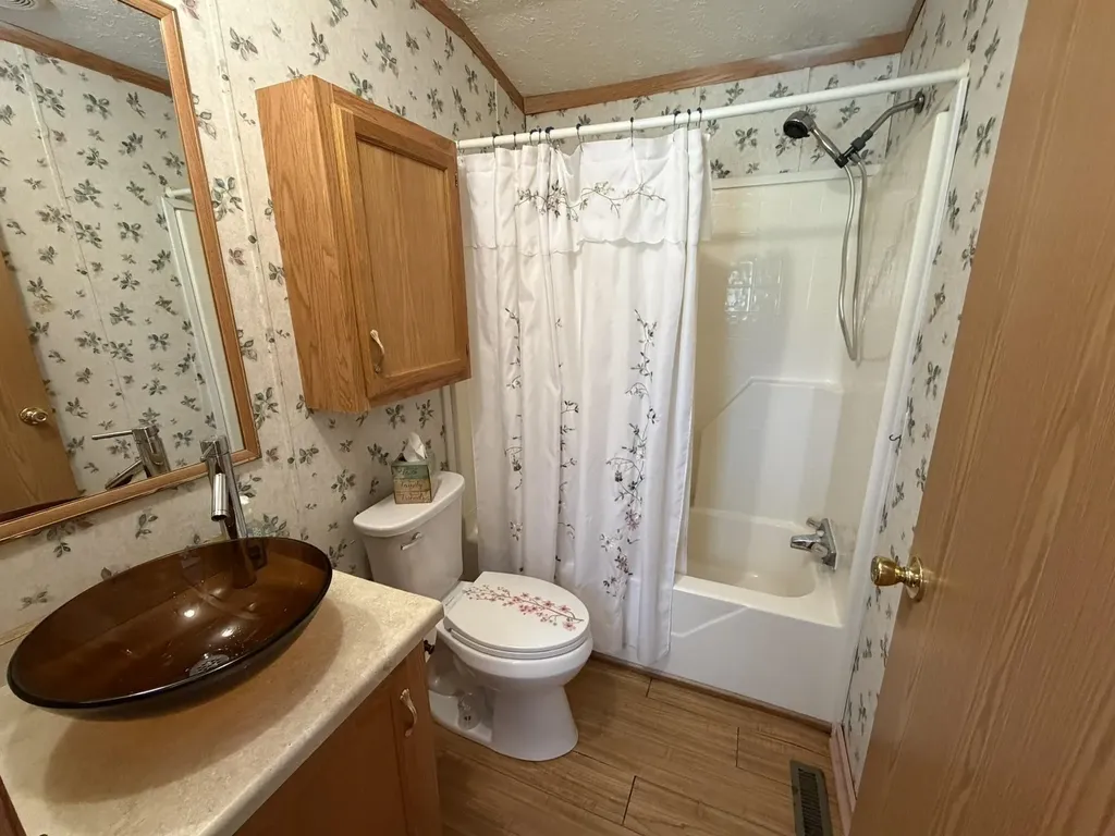 6280 W Broadway Street Caldwell Township MI 49651