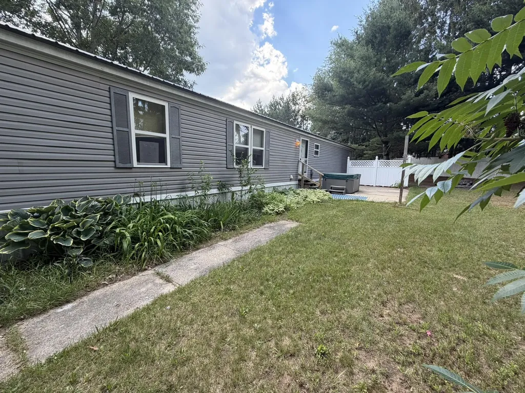 6280 W Broadway Street Caldwell Township MI 49651