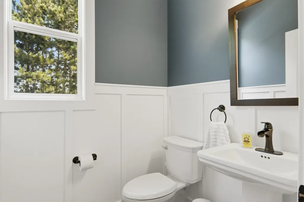 10713 Shrewbury Street Traverse City City MI 49684