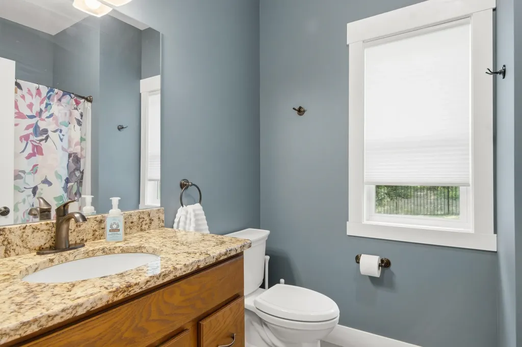 10713 Shrewbury Street Traverse City City MI 49684