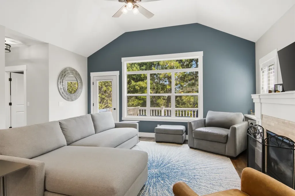 10713 Shrewbury Street Traverse City City MI 49684