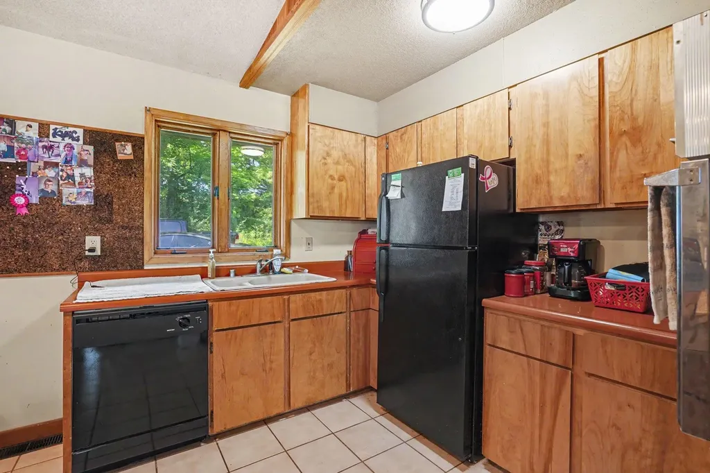 5560 Demerly Road Joyfield Township MI 49616