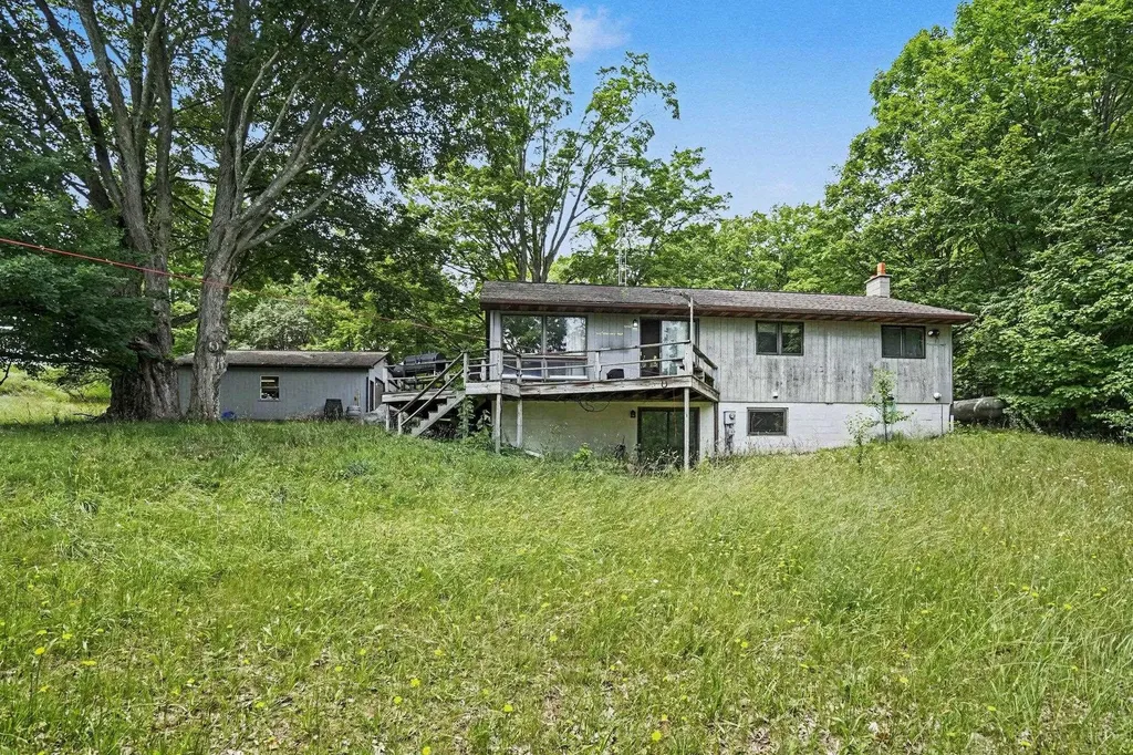 5560 Demerly Road Joyfield Township MI 49616