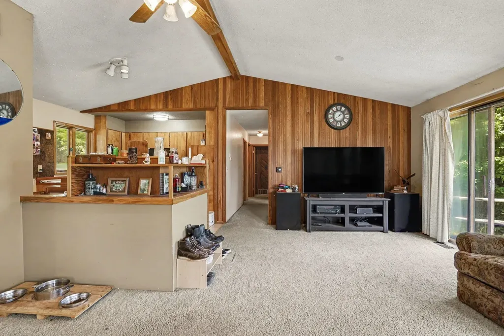 5560 Demerly Road Joyfield Township MI 49616
