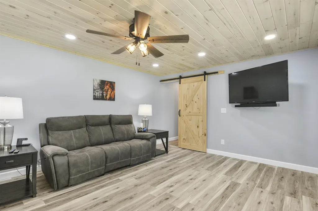 6838 Williams Trail Beaver Creek Township MI 49738