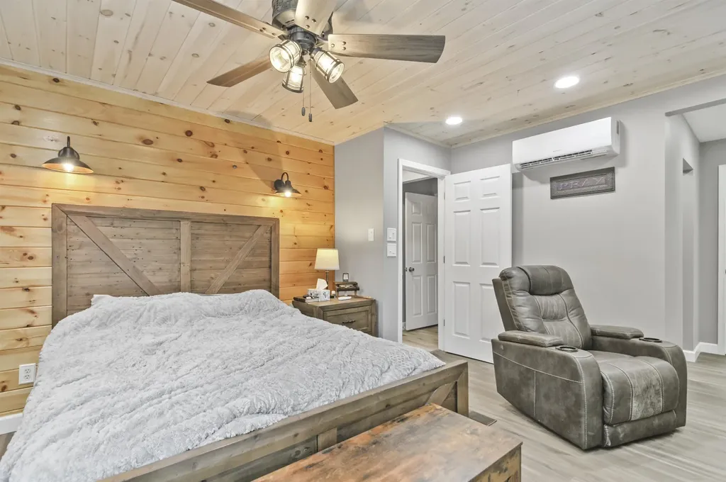 6838 Williams Trail Beaver Creek Township MI 49738