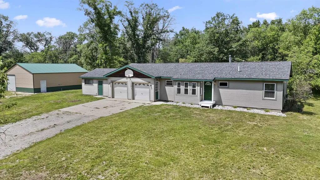 6838 Williams Trail Beaver Creek Township MI 49738