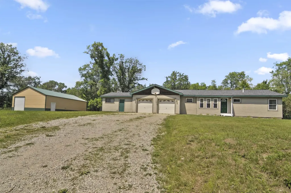 6838 Williams Trail Beaver Creek Township MI 49738