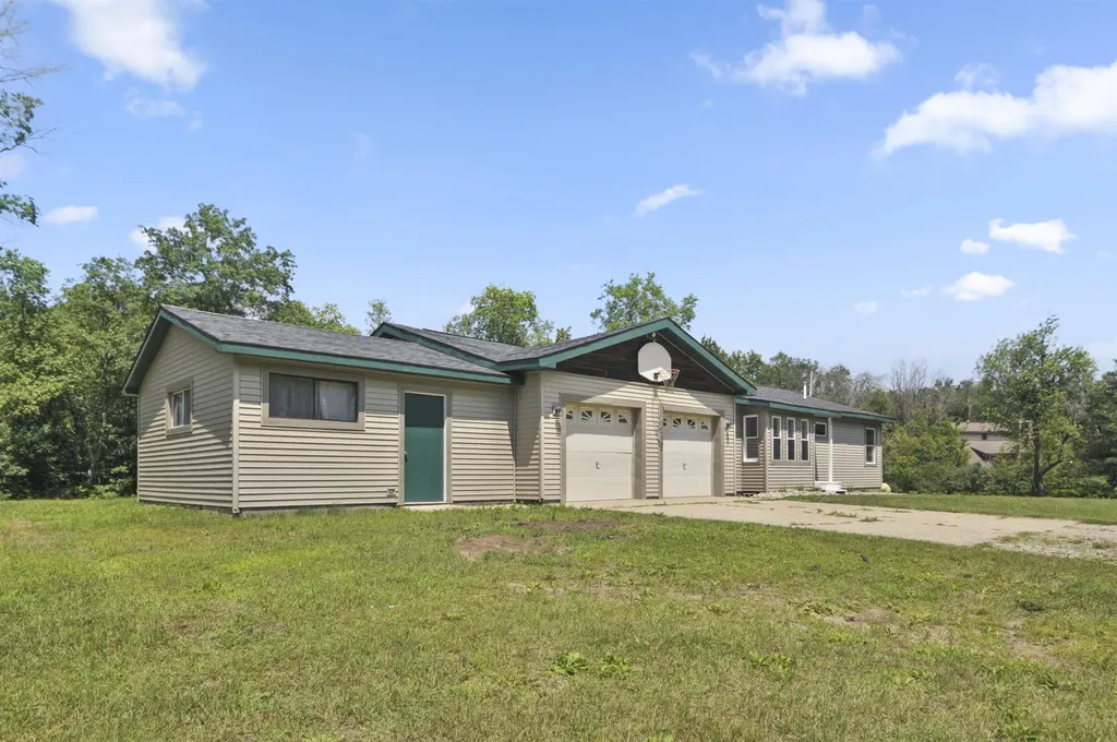 6838 Williams Trail Beaver Creek Township MI 49738