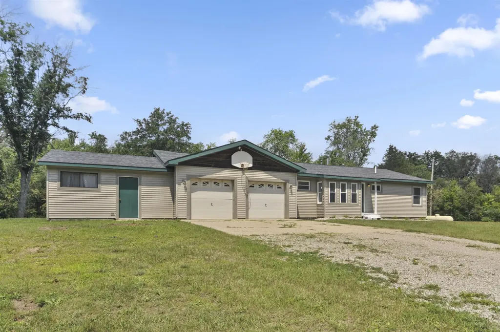 6838 Williams Trail Beaver Creek Township MI 49738