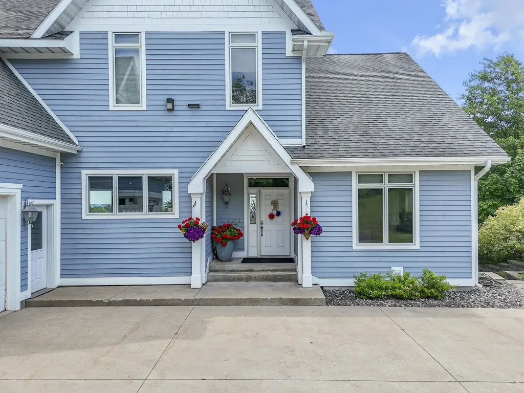 5062 Grayhawk Boulevard Garfield Charter Township MI 49684