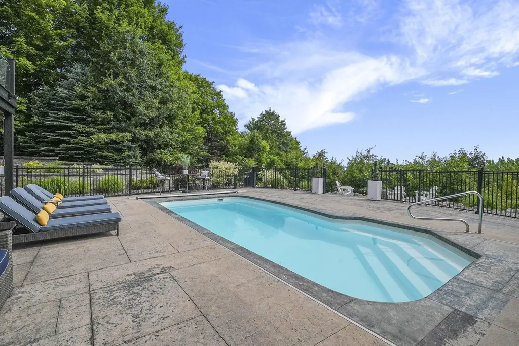 5062 Grayhawk Boulevard Garfield Charter Township MI 49684
