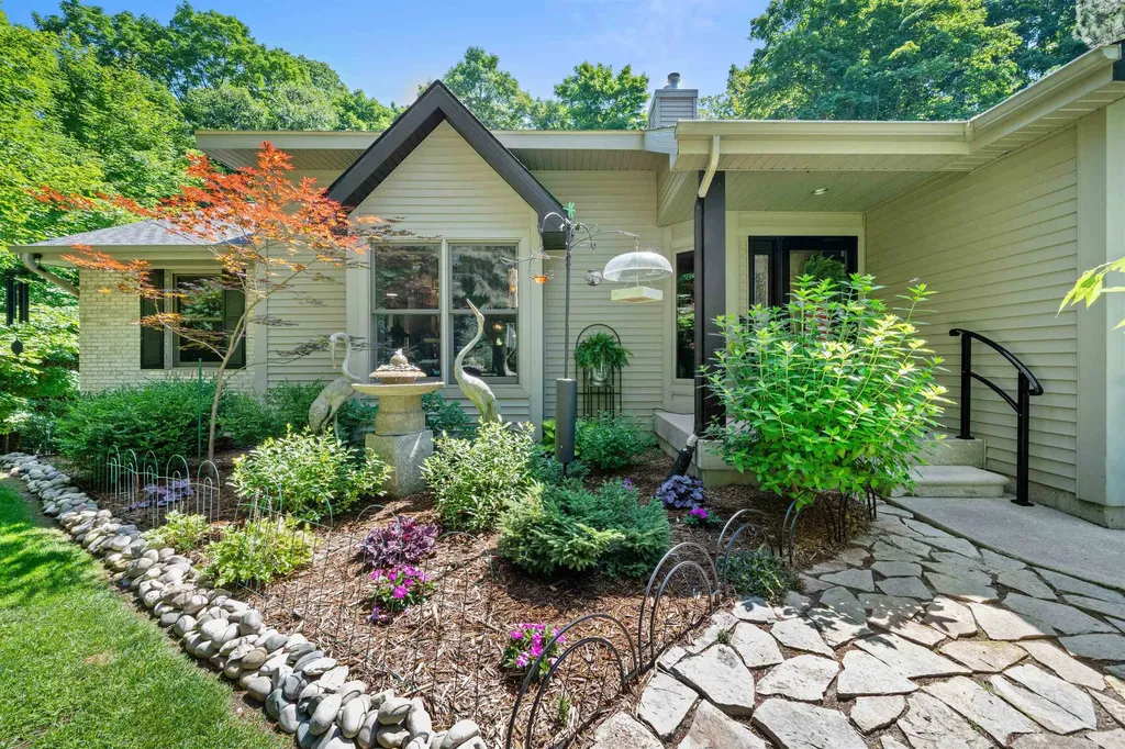 4490 Marykris Lane Long Lake Township MI 49685