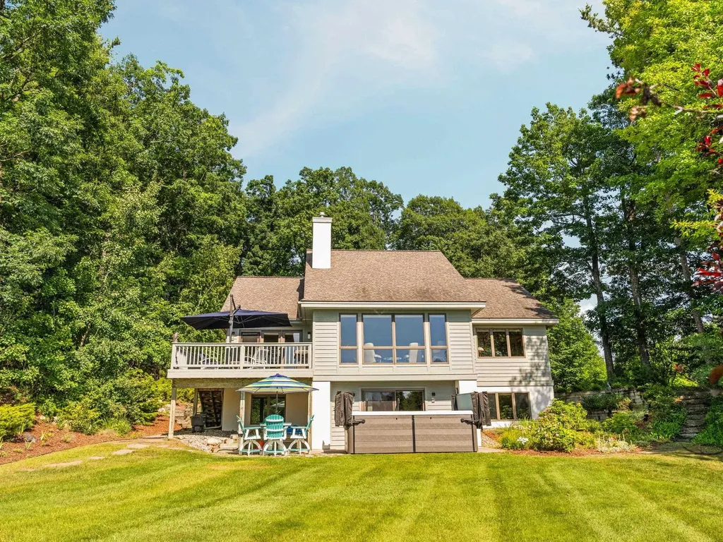 422 Timber Crest Drive Traverse City City MI 49686