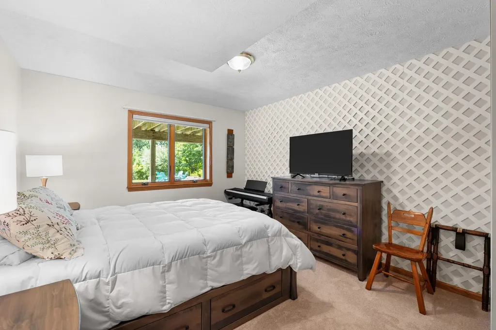 422 Timber Crest Drive Traverse City City MI 49686