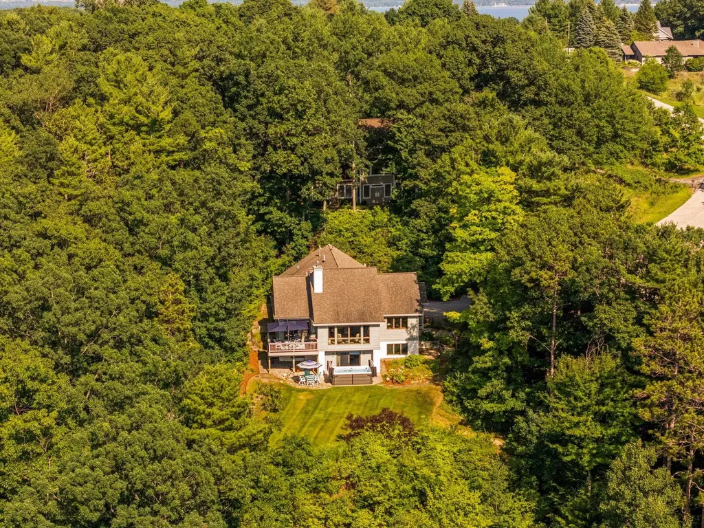 422 Timber Crest Drive Traverse City City MI 49686