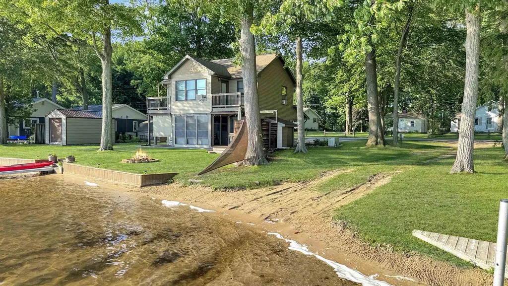 2599 Pleasant Lake Shore Drive Selma Township MI 49601