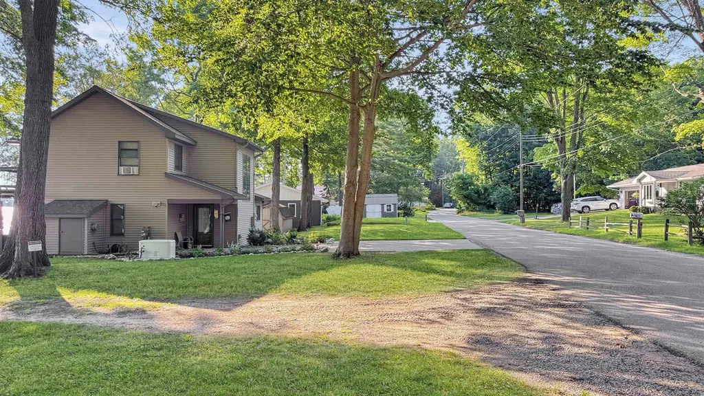 2599 Pleasant Lake Shore Drive Selma Township MI 49601