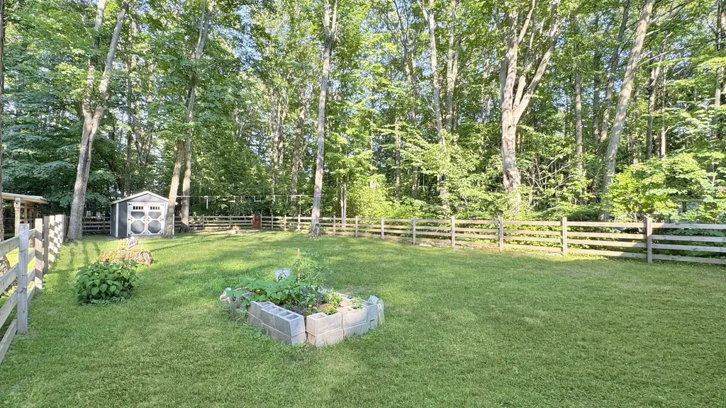 2599 Pleasant Lake Shore Drive Selma Township MI 49601