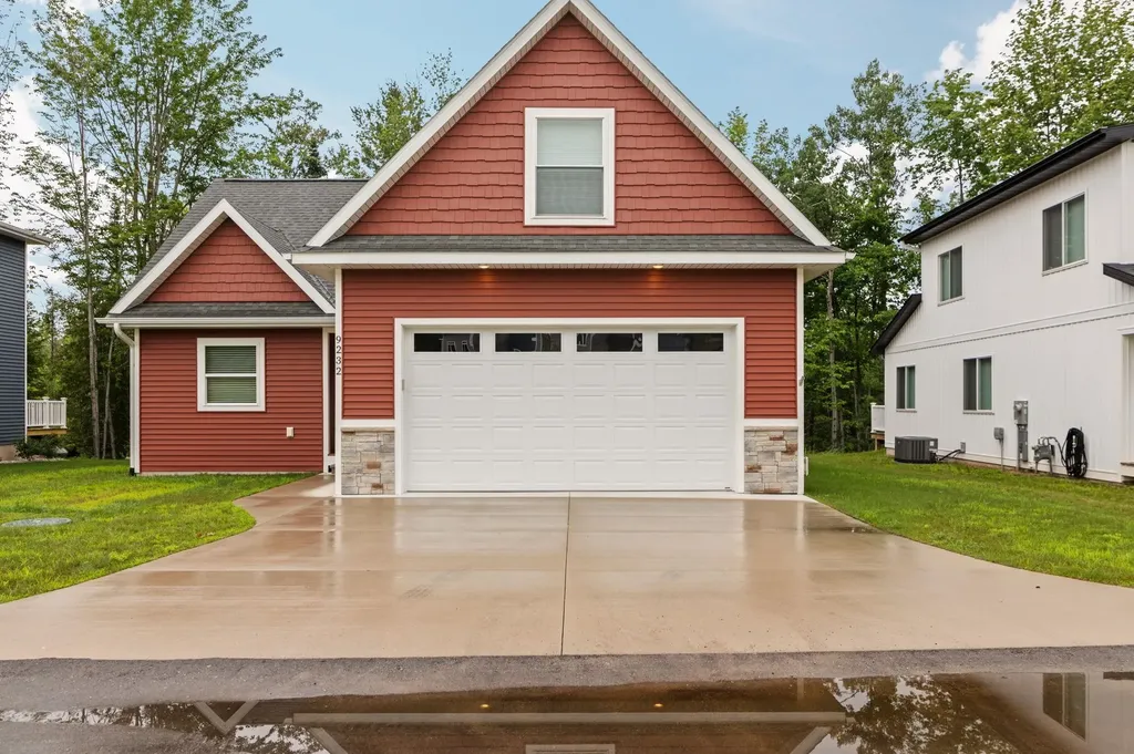 9232 S Flaska Drive Solon Township MI 49621