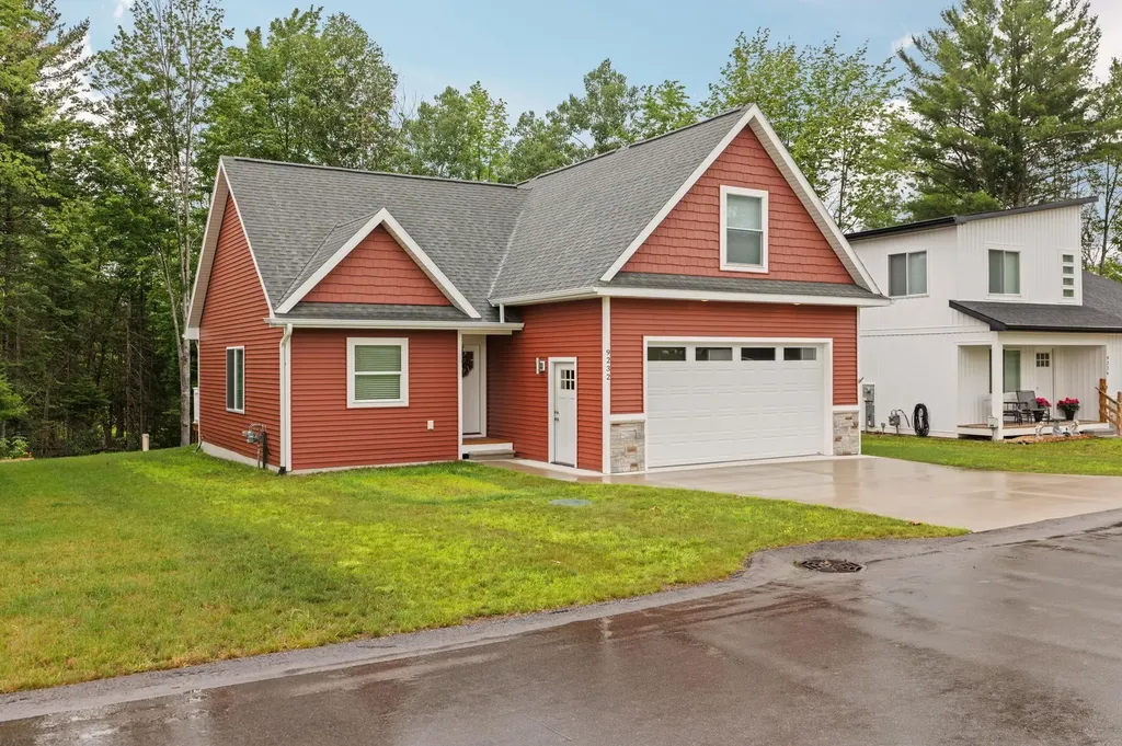 9232 S Flaska Drive Solon Township MI 49621