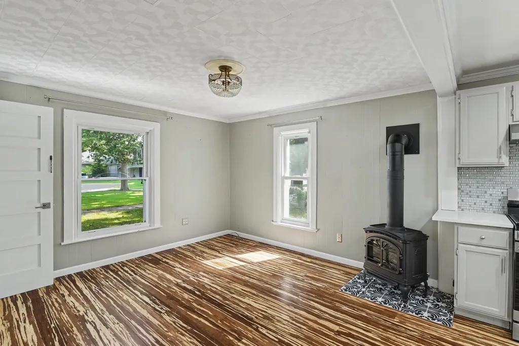 1006 Lincoln Street Traverse City City MI 49686