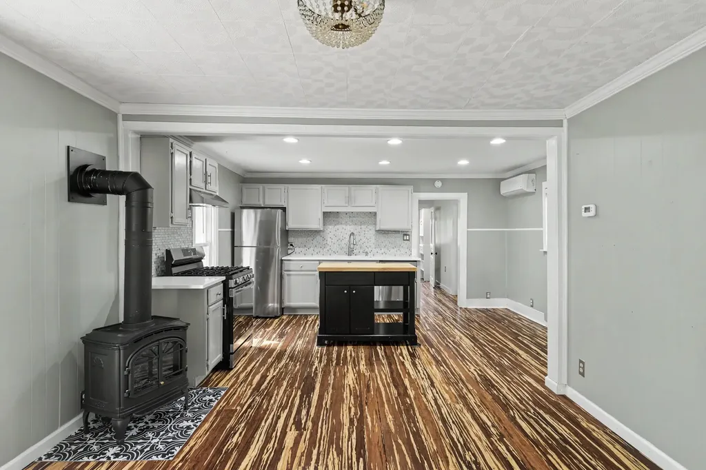 1006 Lincoln Street Traverse City City MI 49686