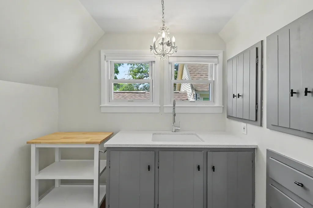 1006 Lincoln Street Traverse City City MI 49686