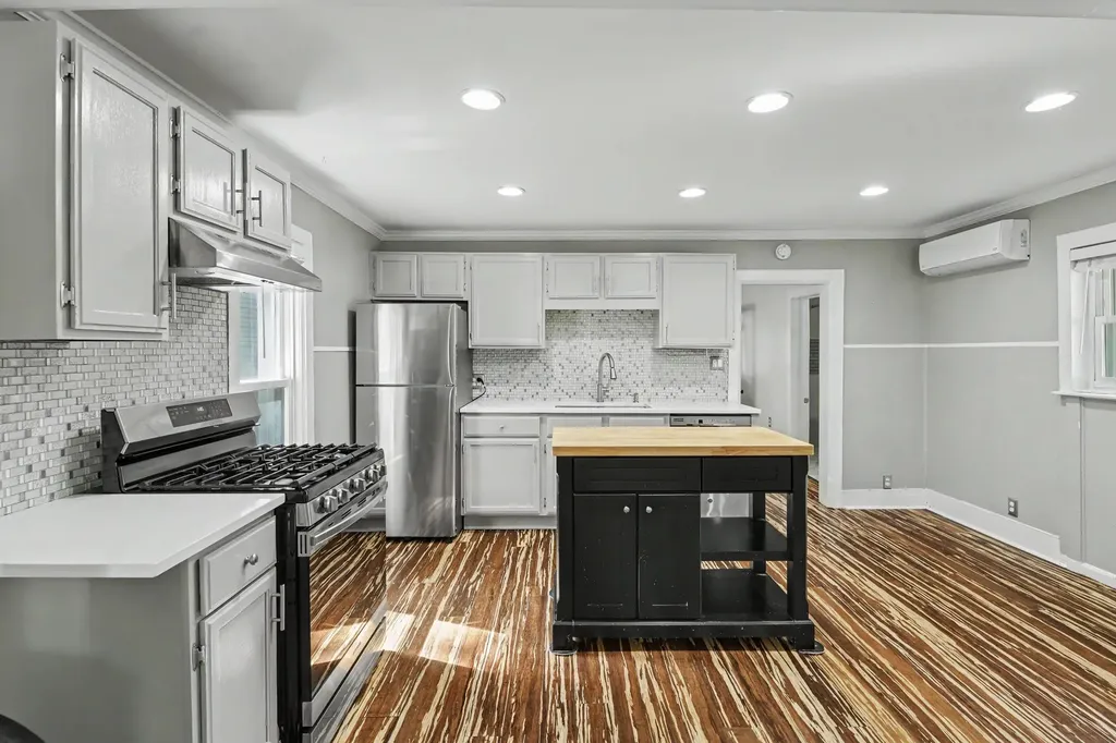 1006 Lincoln Street Traverse City City MI 49686