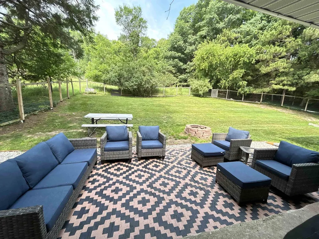 8408 S Schomberg Road Solon Township MI 49621