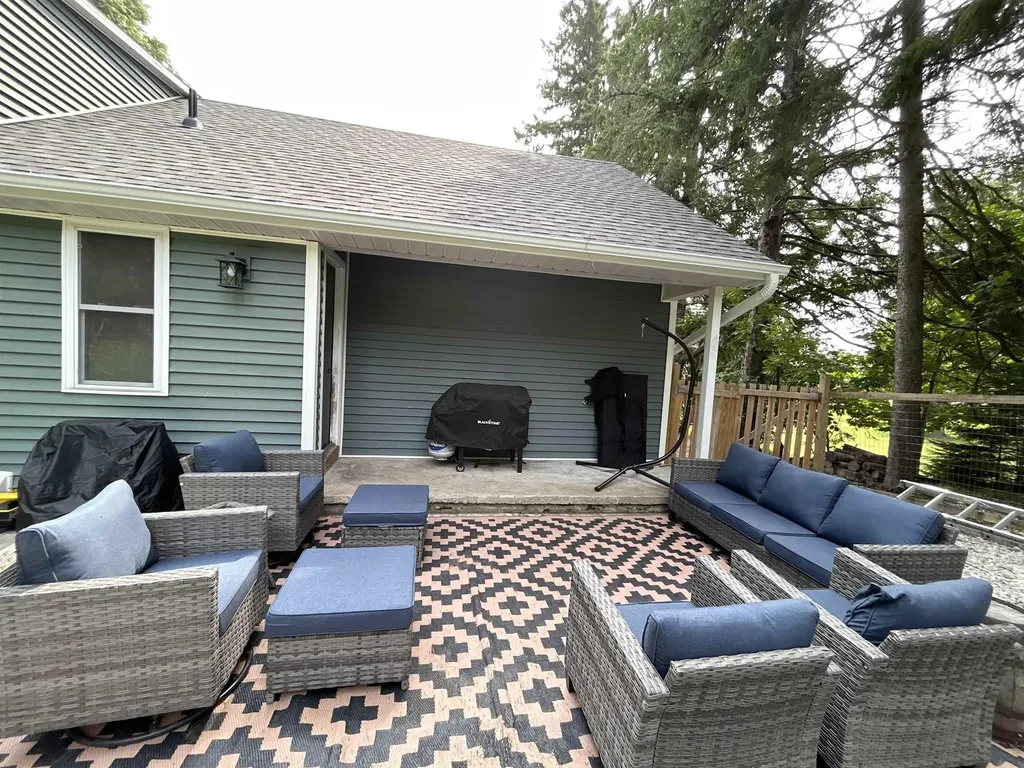 8408 S Schomberg Road Solon Township MI 49621