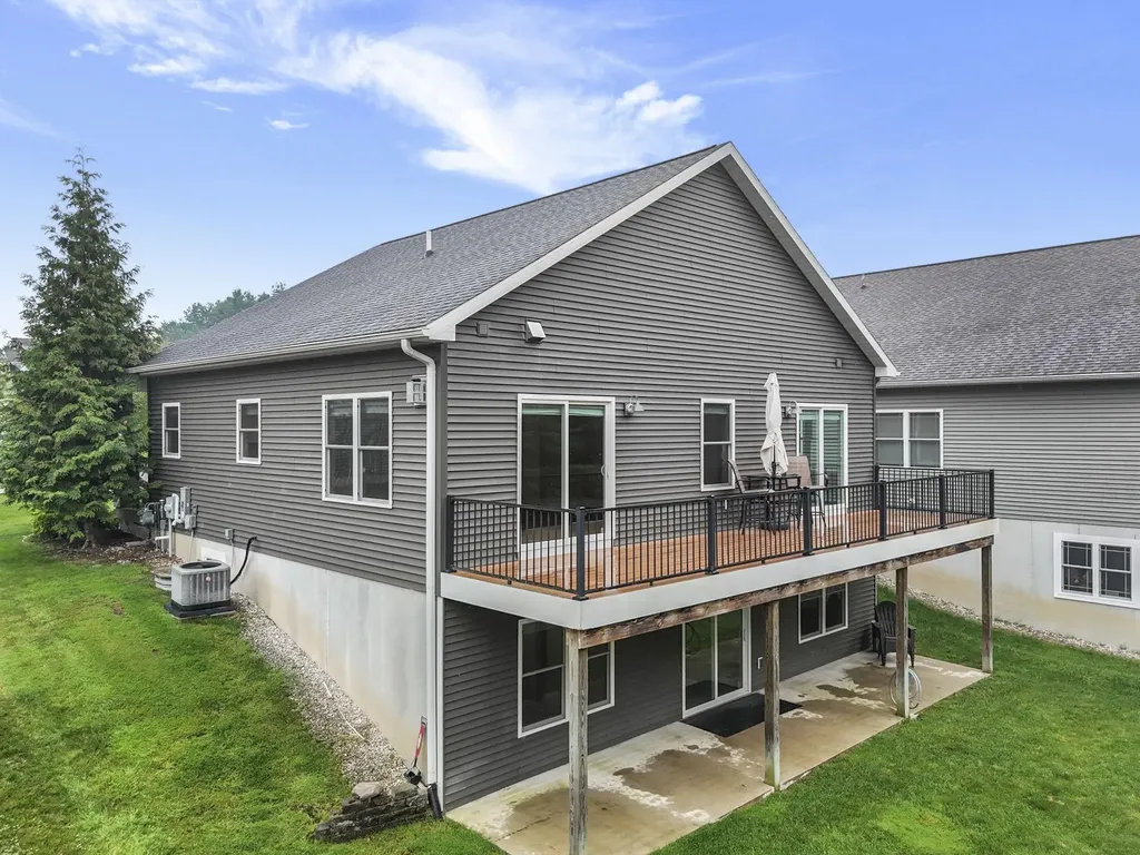 4094 Windward Way Acme Township MI 49690