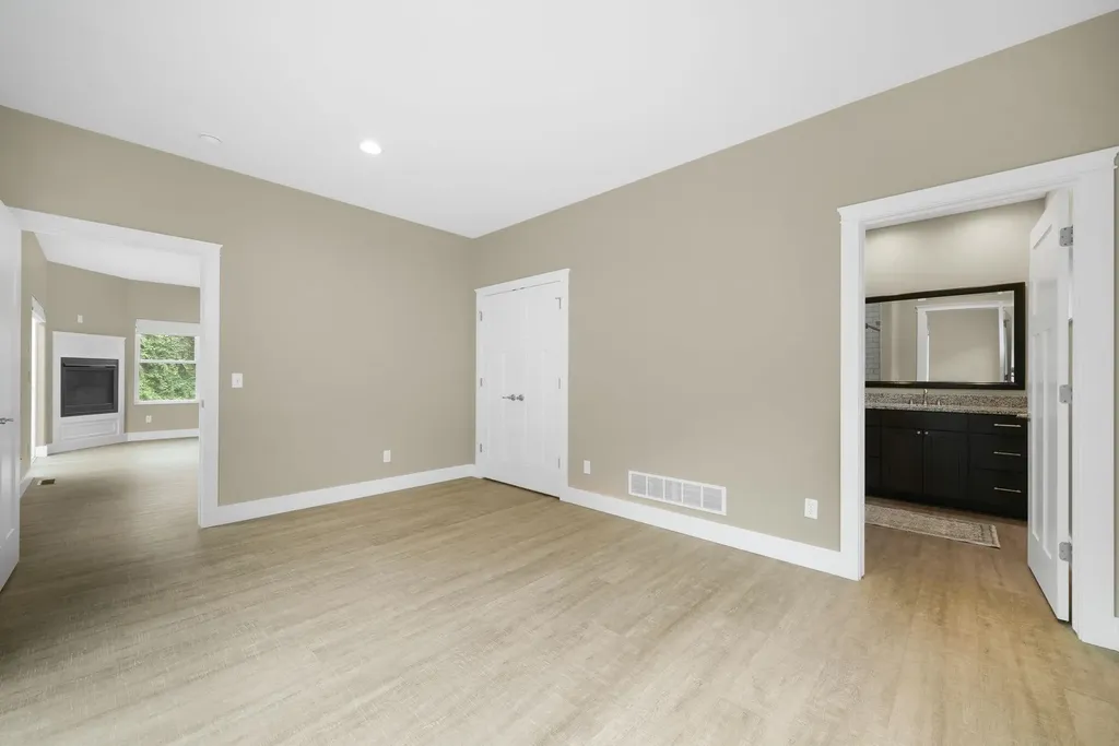 4094 Windward Way Acme Township MI 49690