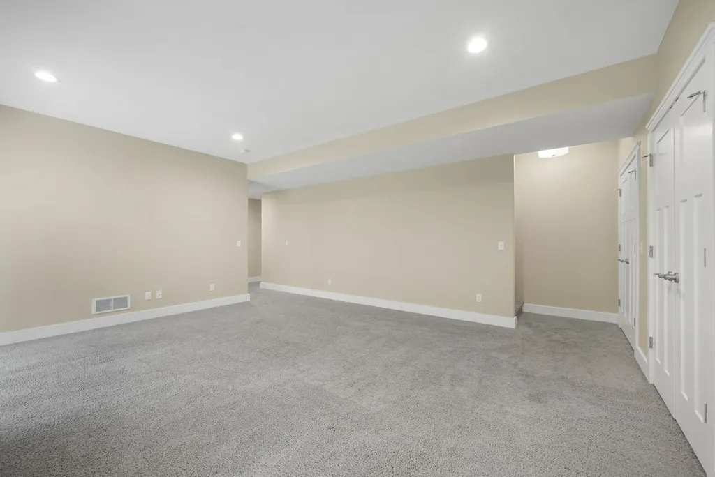 4094 Windward Way Acme Township MI 49690